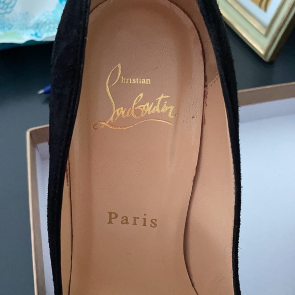 Beautiful shoes! Only wore them once! - Picture 3 of 4